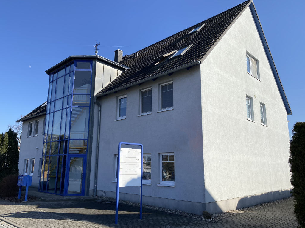 Gepflegtes Wohn- und Geschäftshaus in Röderau