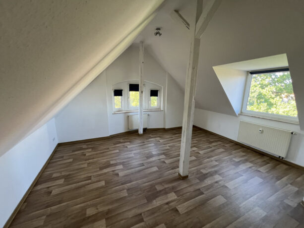 Schlafzimmer mit Ankleide