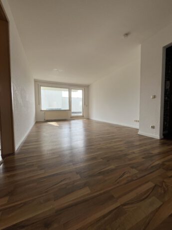 Wohnzimmer mit Terassenzugang
