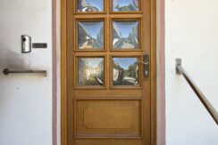 11 Haustür