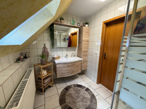 Badezimmer 2 DG
