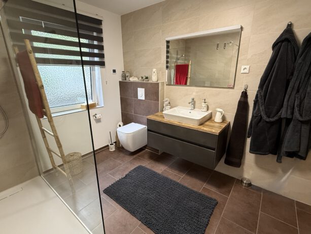 Badezimmer 1 EG